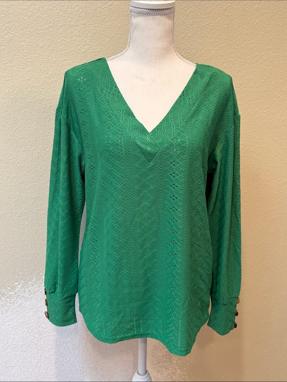 V-Neck Long Sleeve Eyelet Tunic Top - Green